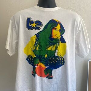 NWOT Billie Eilish Tee Crouching Portrait Neon Vibrant Music Medium T Shirt HTF